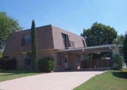  Crestwood Dr