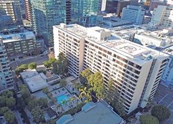  W 9th St Apt 512