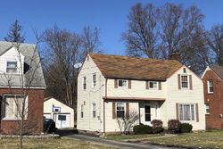 Maywood Dr - Foreclosure In Youngstown, OH