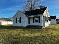 W Water St - Foreclosure In Hartford City, IN