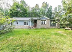 Chestnut Oak Rd - Foreclosure In Chepachet, RI