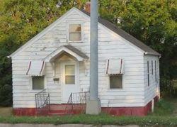 S Main St - Foreclosure In Wayne, NE