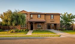  W Dovewood Ln