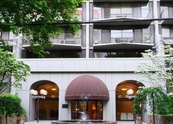  Stewart Pl Apt 1r