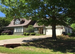 Heritage Dr