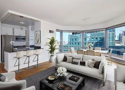  W 57th St Apt 27d