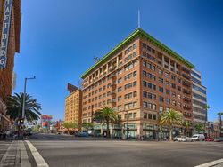  Vine St Apt 513