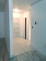  S Barrington Ave Apt