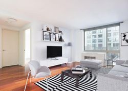  E 23rd St Apt 8b