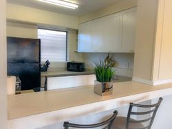  Ala Wai Blvd Apt 204