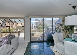  S Hope St Apt 609