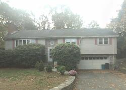  Villa St