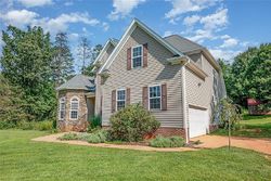  Fairway Dr