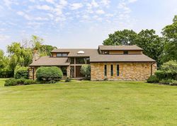  Deerpath Ln