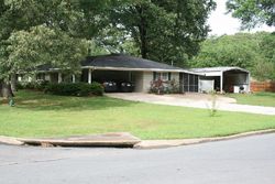  Hickory St