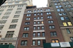  W 58th St Apt 1c