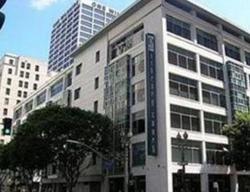  W 6th St Apt 213
